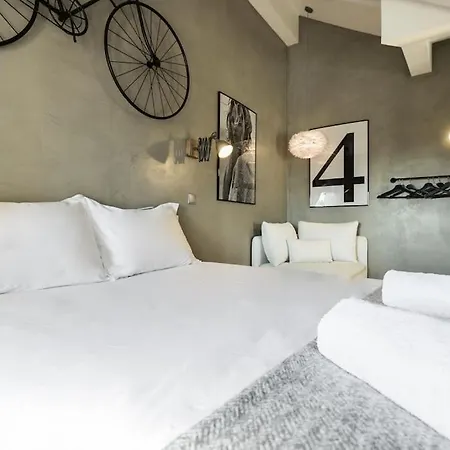 Fantastico Em Alfama Terraco Panoramico Com Vista De Rio - 2 Bedroom *