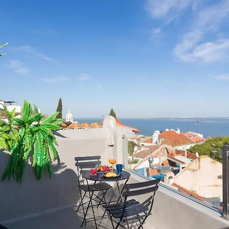 Fantastico Em Alfama Terraco Panoramico Com Vista De Rio - 2 Bedroom Lisboa