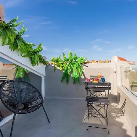 Fantastico Em Alfama Terraco Panoramico Com Vista De Rio - 2 Bedroom Appartement *